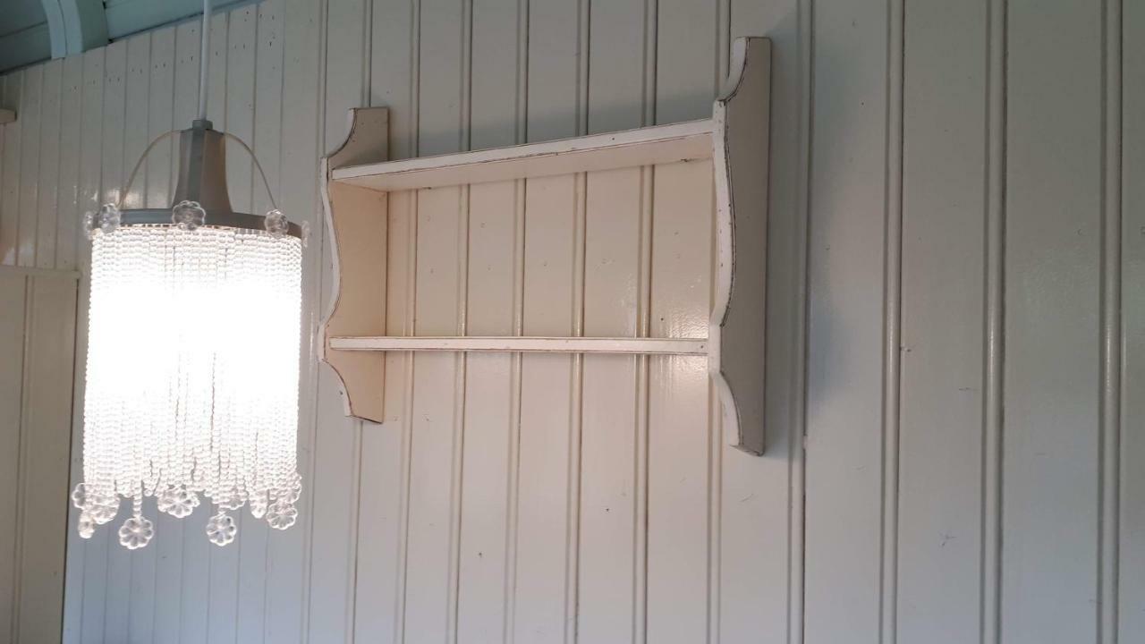 Pipowagen Overnachting Het Houten Huis Zaltbommel Extérieur photo