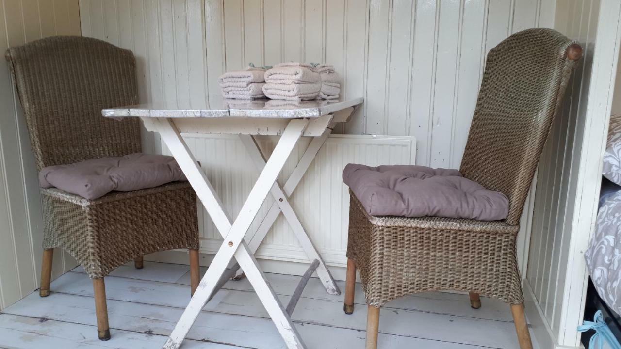Pipowagen Overnachting Het Houten Huis Zaltbommel Extérieur photo