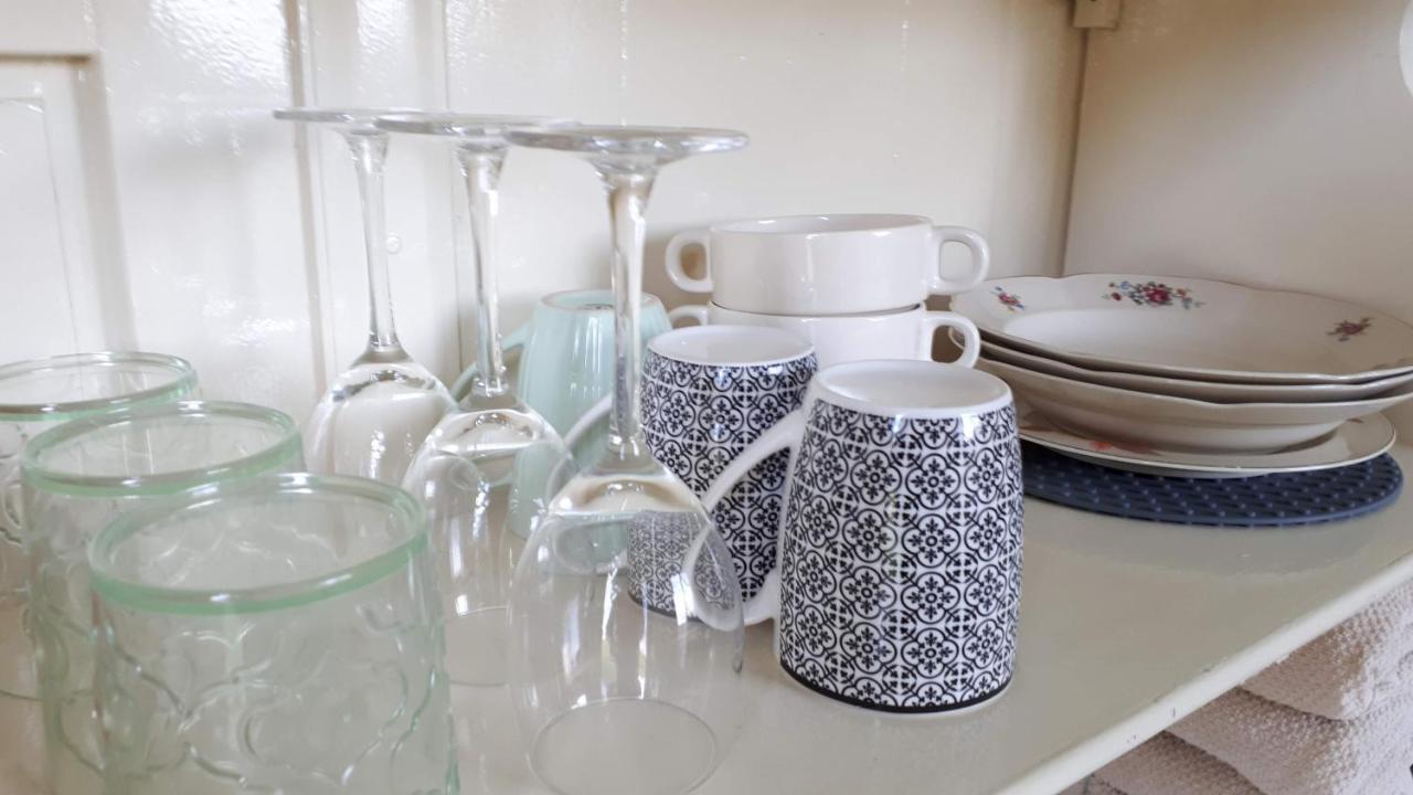 Pipowagen Overnachting Het Houten Huis Zaltbommel Extérieur photo