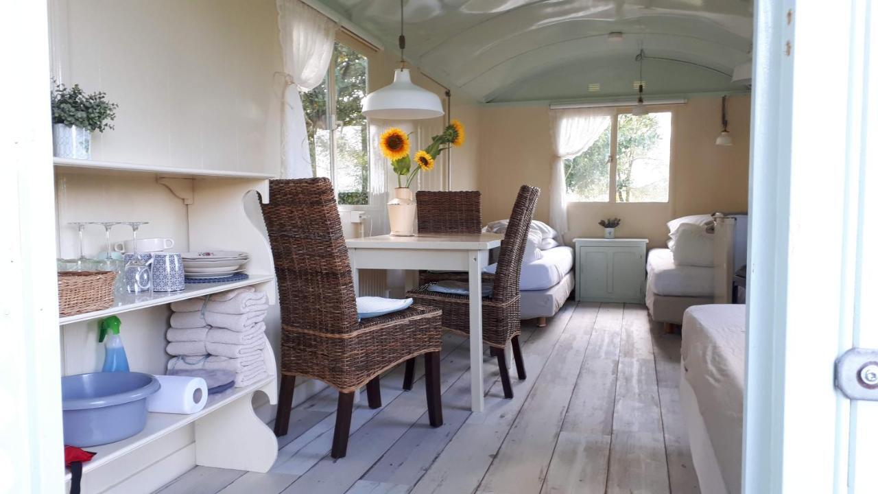 Pipowagen Overnachting Het Houten Huis Zaltbommel Extérieur photo