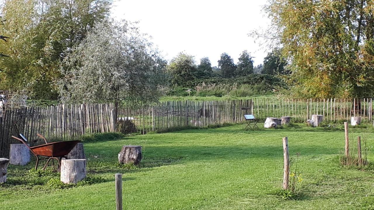 Pipowagen Overnachting Het Houten Huis Zaltbommel Extérieur photo